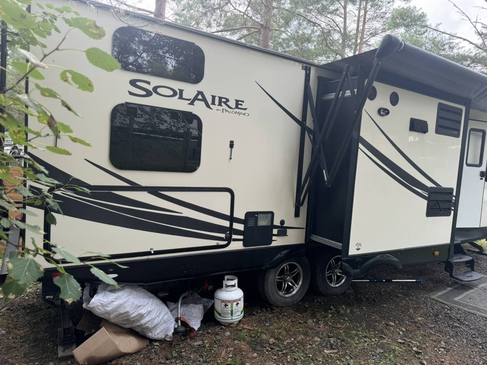 Automobiles Denis Jacques : Roulotte Solaire Palomino 26 pieds