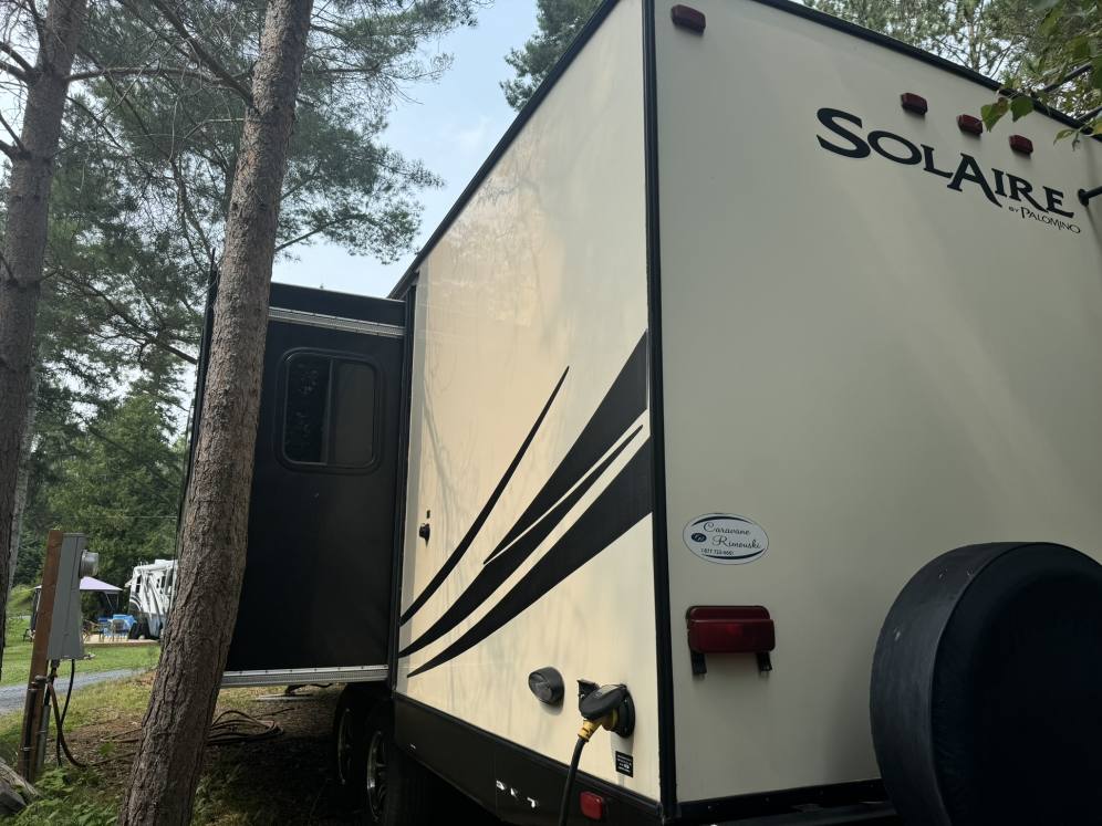 Automobiles Denis Jacques : Roulotte Solaire Palomino 26 pieds