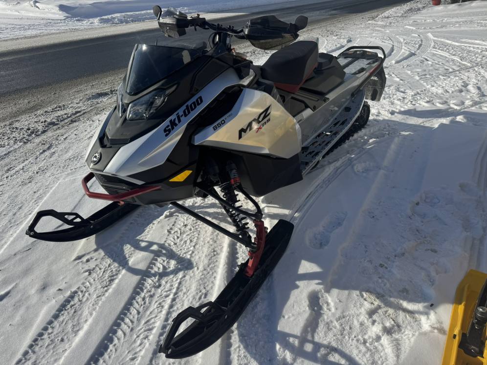 2024 Ski-Doo MXZ XRS