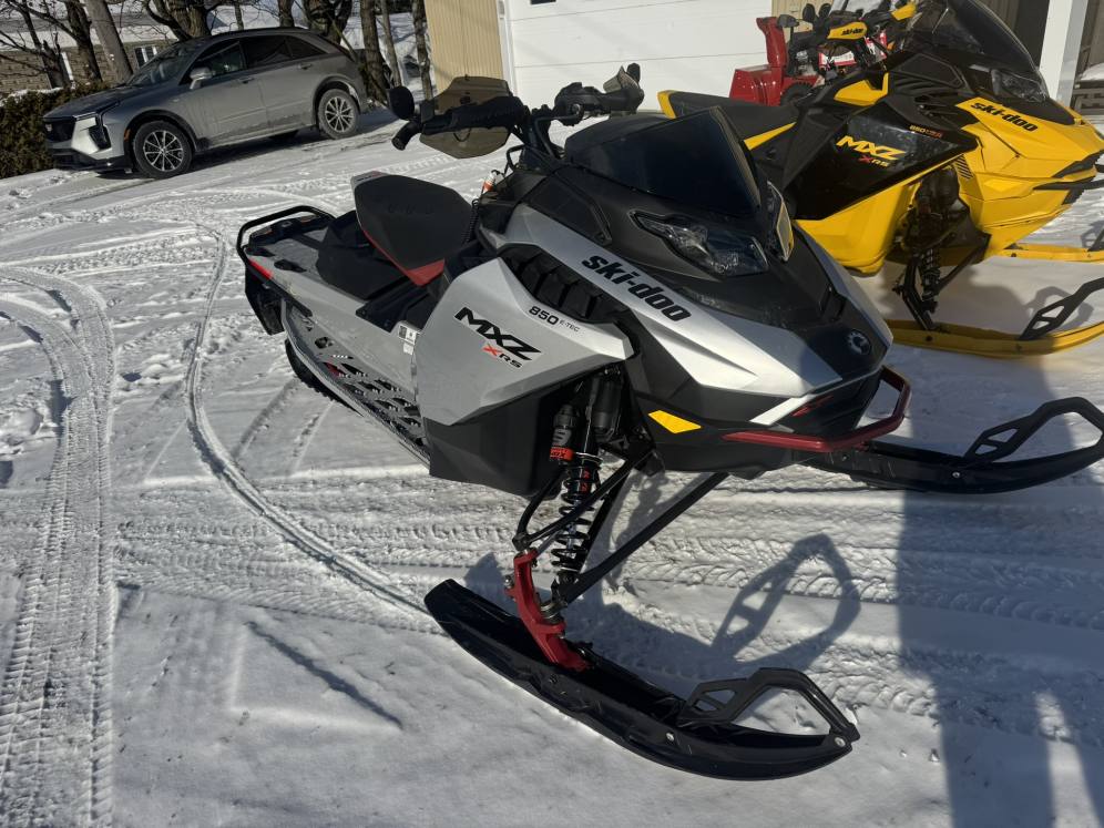 Automobiles Denis Jacques : Ski Doo MXZ XRS 2024