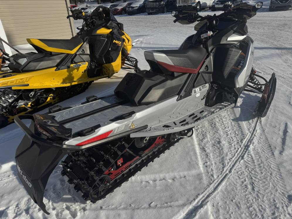 Automobiles Denis Jacques : Ski Doo MXZ XRS 2024