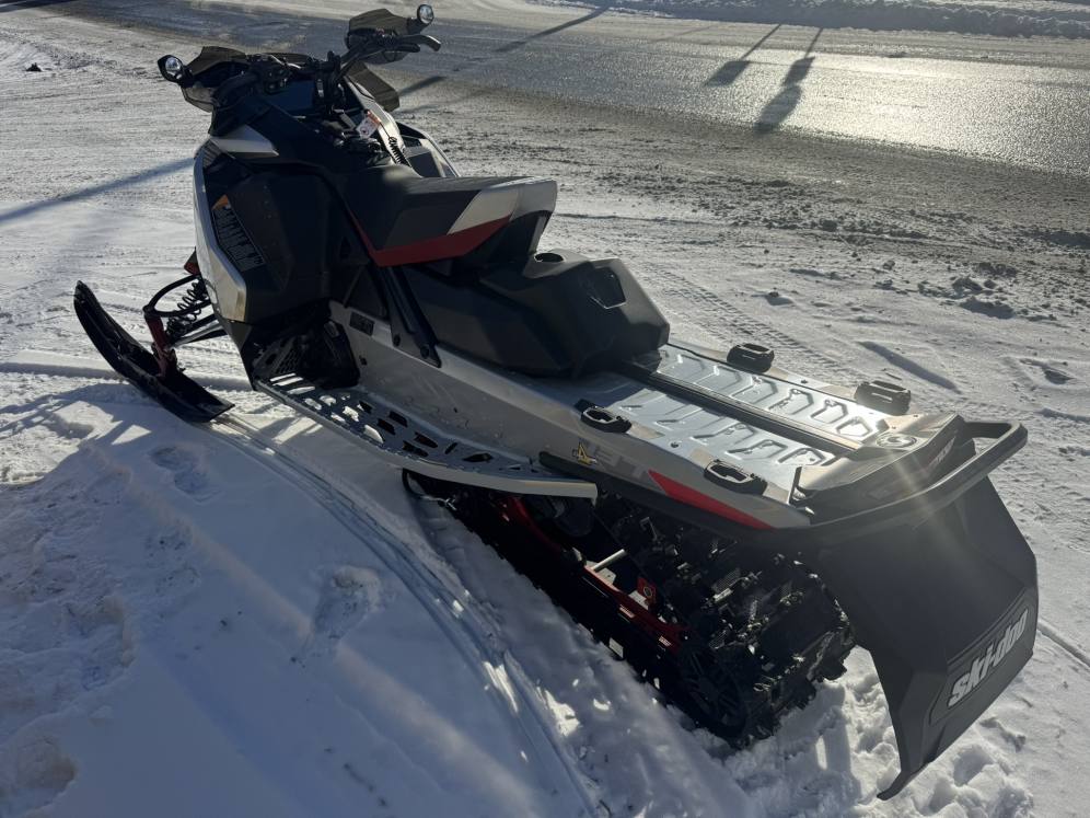Automobiles Denis Jacques : Ski Doo MXZ XRS 2024