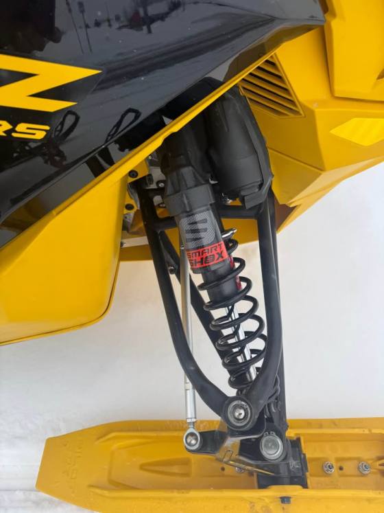 Automobiles Denis Jacques : Ski Doo MXZ XRS 2025