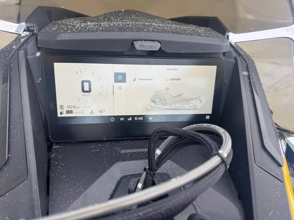 Automobiles Denis Jacques : Ski Doo MXZ XRS 2025