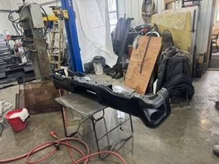 Automobiles Denis Jacques : Bumpers arri&egrave;res Ford pour des F250 ou des F350